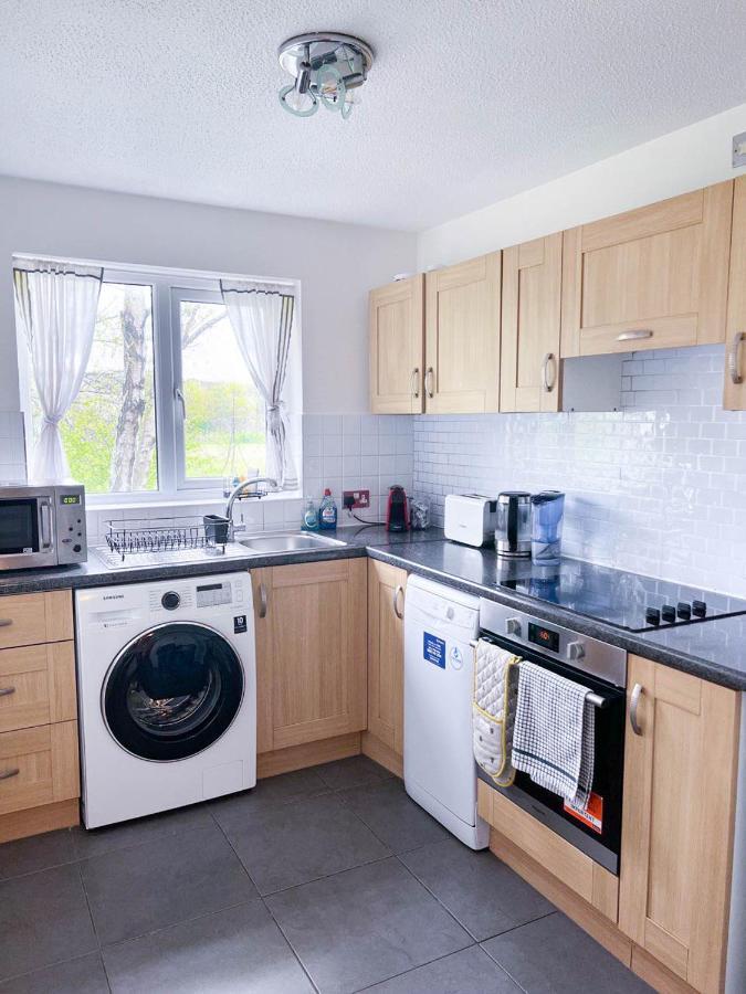 Lovely 2 Bedroom Flat With Free Parking, Great Transport Links To Central London, The Excel Centre, Canary Wharf And The O2! Buitenkant foto